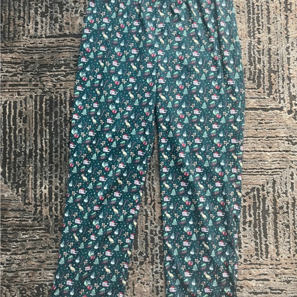 Vineyard Vines Festive Green Pajama Pants